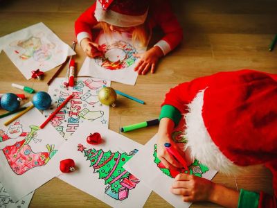 Ψαλιδάκια μαγικά, χρώματα φανταστικά, αστεράκια και στρασάκια κι ένα κάρο πραγματάκια...