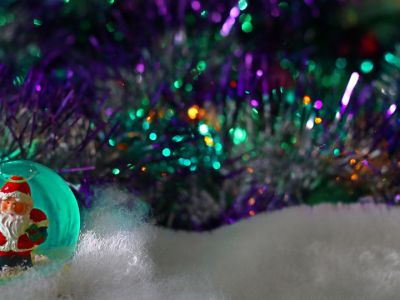 Χριστουγεννιάτικη πρόταση για δώρο: Μουσική κουρδιστή χιονόμπαλα «Αϊ-Βασίλης»