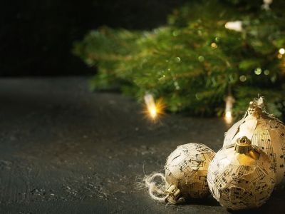 Εντυπωσιακές χριστουγεννιάτικες μπάλες από χαρτί - Πώς θα τις φτιάξετε (pics)