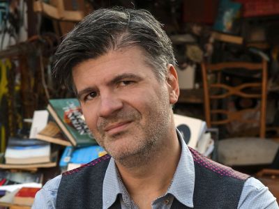 «Πες μου τ’ όνομά σου»: Μουσική παράσταση για παιδιά από τον Φοίβο Δεληβοριά