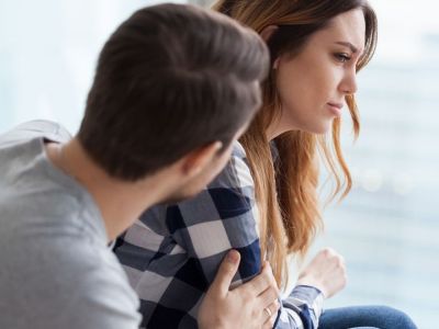 Καλέ μου σύζυγε, μην με ρωτάς πώς μπορείς να βοηθήσεις... Απλά κάνε κάτι, ο,τιδήποτε!