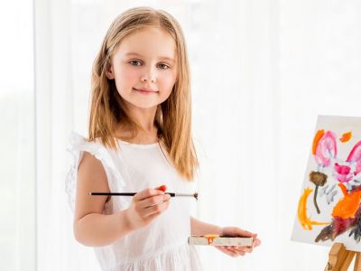 Πρωτότυπες ιδέες για να κρατήσετε για πάντα για τις ζωγραφιές των μικρών σας (pics)