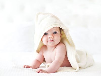 Μωρό έξι μηνών: Τι πρέπει να κάνει σε αυτή την ηλικία