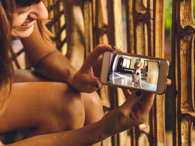 Μία 14χρονη βρήκε τον τρόπο να κάνει video chat με τον σκύλο της