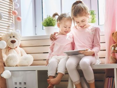 Επηρεάζουν οι οθόνες τη συγκέντρωση, το λόγο και την ομιλία των παιδιών;