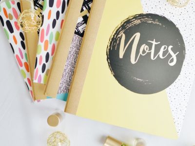 DIY: Πώς θα μεταμορφώσεις τα τετράδια ή σημειωματάρια