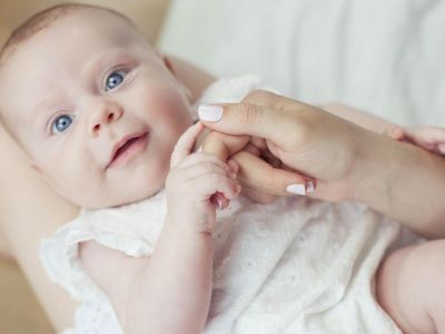 Η σωματική και συναισθηματική ανάπτυξη του μωρού τον πρώτο μήνα