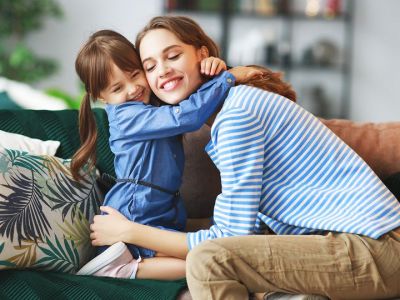 Με ποιον τρόπο μπορούμε να επαινούμε ένα παιδί και πόσο συχνά;