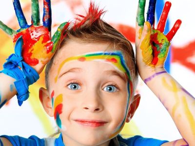 Πρωτότυπες ζωγραφιές με παιδικά δαχτυλικά αποτυπώματα και όχι μόνο (vid)