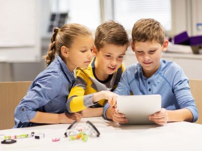 Πώς μπορείτε να διαπιστώσετε αν το παιδί σας είναι εθισμένο στο διαδίκτυο; Κάντε το τεστ