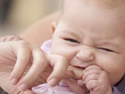 Γιατί δαγκώνει το παιδί;