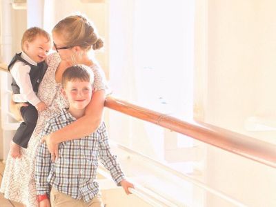 Μια μαμά μοιράζεται μαζί μας καθημερινές στιγμές που περνάει με τα δύο αγόρια της (pics)