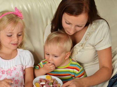 Το παιδί μου ζητάει επίμονα καραμέλες! Μπορώ να του δώσω;