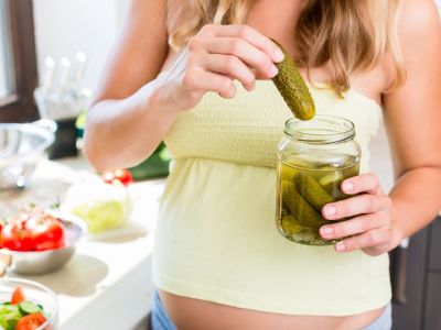 Εγκυμοσύνη και διατροφή: Είναι ασφαλές να τρώτε τουρσί;