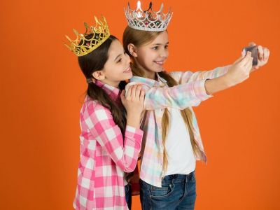 Παιδιά youtubers: Τα υπέρ και τα κατά της έκθεσης στο διαδίκτυο