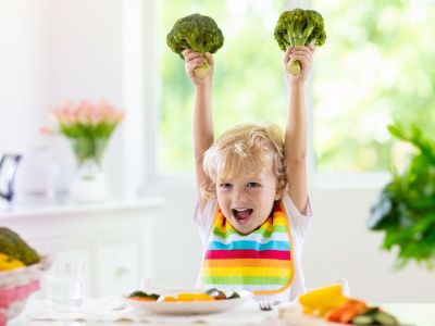 Διατροφή παιδιού 2-3 ετών: Τι μπορεί να τρώει σε αυτή την ηλικία;