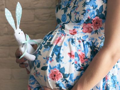 Πότε αρχίζει να φαίνεται η κοιλιά στην εγκυμοσύνη;