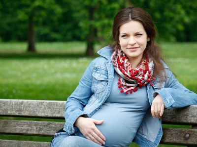 5ος μήνας εγκυμοσύνης: Ποιες αλλαγές στο σώμα και την ψυχολογία σας να περιμένετε