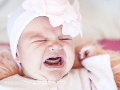 Γιατί τα βρέφη έχουν ξεσπάσματα νεύρων; Πέντε πιθανές αιτίες (pics)