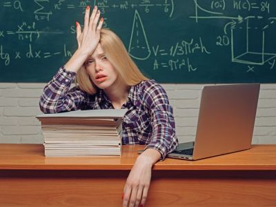 Το άγχος των εξετάσεων και πώς να το διαχειριστούν οι γονείς