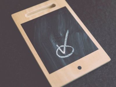 Τα 5 πιο συχνά ορθογραφικά λάθη που κάνεις όταν γράφεις λεζάντες στο Instagram