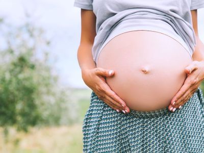 Τα απρόσμενα μιας... καλοκαιρινής εγκυμοσύνης (vid)