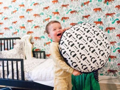 Διάσημη ηθοποιός άλλαξε το δωμάτιο του γιου της και μας δείχνει όλη τη διαδικασία  (vid & pics)