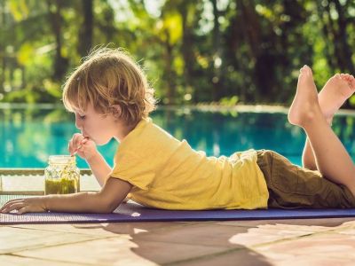 Τα πρώτα smoothies του παιδιού: 8 δροσιστικά ποτά γεμάτα βιταμίνες (pics&vid)