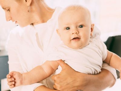 Τι πρέπει να γνωρίζουν οι γονείς για την συναισθηματική ανάπτυξη του παιδιού τους (vid)