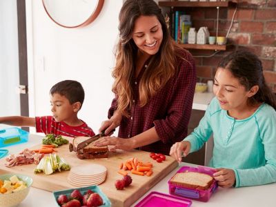 Υγιεινό κολατσιό στο σχολείο: Τι πρέπει να περιλαμβάνει το ταπεράκι;
