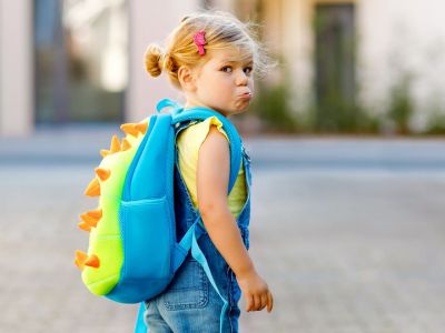 Πώς να διαχειριστείτε το καθημερινό κλάμα του παιδιού πριν το σχολείο