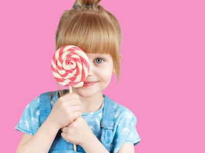 Τελικά συμβάλλει η κατανάλωση ζάχαρης στο να γίνουν τα παιδιά υπερδραστήρια;