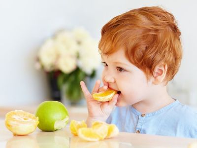 Πορτοκάλι στη διατροφή του μωρού: Ποια είναι τα οφέλη και από πότε μπορεί να αρχίσει να το τρώει;