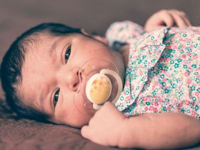 «Γιατί;» - 5 απαντήσεις σε ερωτήσεις που κάνουν οι γονείς για το πιπίλισμα