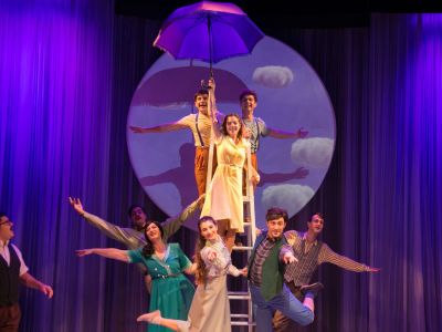 «Η μωβ ομπρέλα» της Άλκης Ζέη στο Θέατρο ΑΝΕΣΙΣ