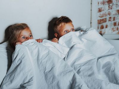 Επηρεάζεται και με ποιο τρόπο η συμπεριφορά των παιδιών από ταινίες βίας; (vid)