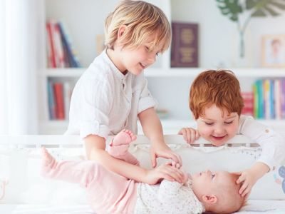 Νέο αδελφάκι στην οικογένεια - Όλα όσα πρέπει να γνωρίζουν οι γονείς