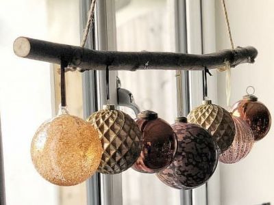 Γιορτινές ιδέες για να διακοσμήσετε τα παράθυρα φέτος τα Χριστούγεννα (pics)