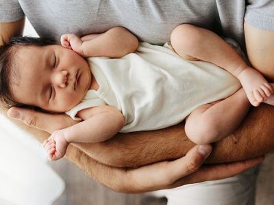 Ο λόξιγκας του νεογέννητου – Τι τον προκαλεί & γιατί είναι τόσο συχνός;