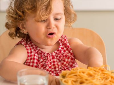 «Εγώ θέλω να το κάνω!» - Τι να κάνετε όταν το παιδί σας επιμένει να κάνει κάτι (pics)