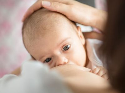 Πώς επηρεάζει το μητρικό γάλα τον ύπνο του μωρού;