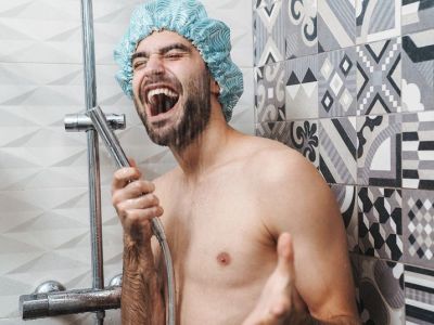 Γιατί κρύβονται οι μπαμπάδες στην τουαλέτα; Δείτε τα αποτελέσματα έρευνας