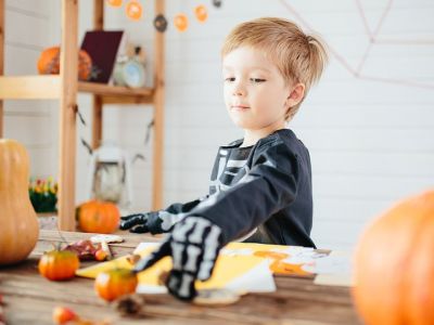 Εύκολες, γρήγορες και οικονομικές αποκριάτικες στολές που μπορείτε να φτιάξετε στα μικρά σας (vid)