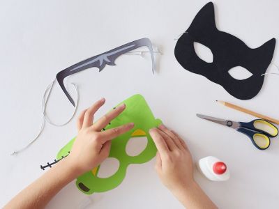 Απόκριες 2020: Δείτε πώς θα φτιάξετε χειροποίητες μάσκες από τσόχα (vid)