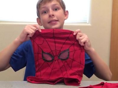 DIY - Δείτε πώς θα φτιάξετε αποκριάτικη μάσκα Spiderman εύκολα και γρήγορα (vid)
