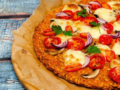 Φαγητό για παιδιά: Λαχταριστή πίτσα με βάση γλυκοπατάτας (vid)