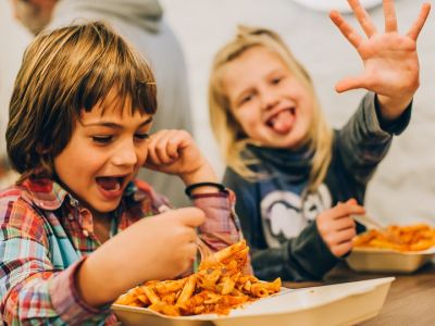 Φαγητό για παιδιά: Λαχταριστή κόκκινη σάλτσα για μακαρόνια από κουνουπίδι (vid)