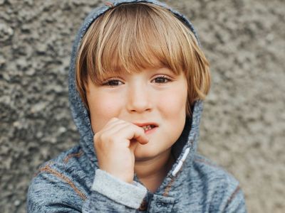 Ονυχοφαγία: Το παιδί που τρώει τα νύχια του - Συμβουλές για γονείς