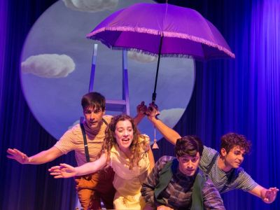 «Η Μωβ Ομπρέλα» της Άλκης Ζέη ολοκληρώνει τον κύκλο της αυτή την Κυριακή 8 Μαρτίου