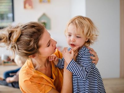 Κορονοϊός: Πώς μιλάμε και στηρίζουμε ψυχολογικά τα παιδιά προσχολικής και πρώτης σχολικής ηλικίας;